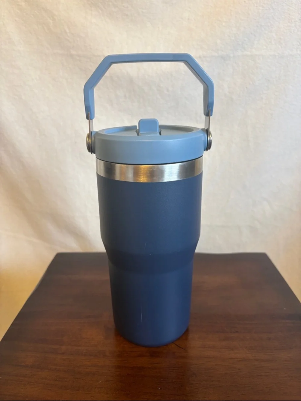 Stanley 20 oz Navy and Light Blue classic Flip Straw Tumbler with Handle - Picture 5 of 12